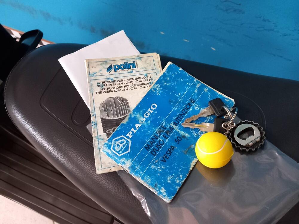 Piaggio VESPA 50 V 2T (19)