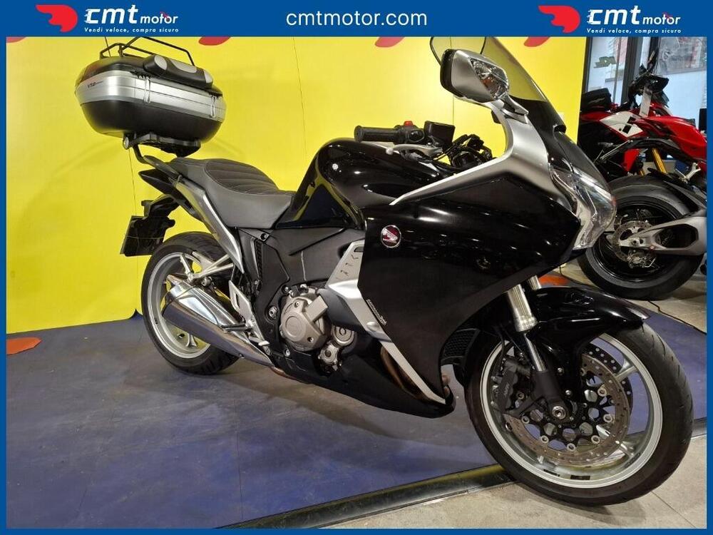 Honda VFR 1200 F DCT ABS (2010 - 16) (3)