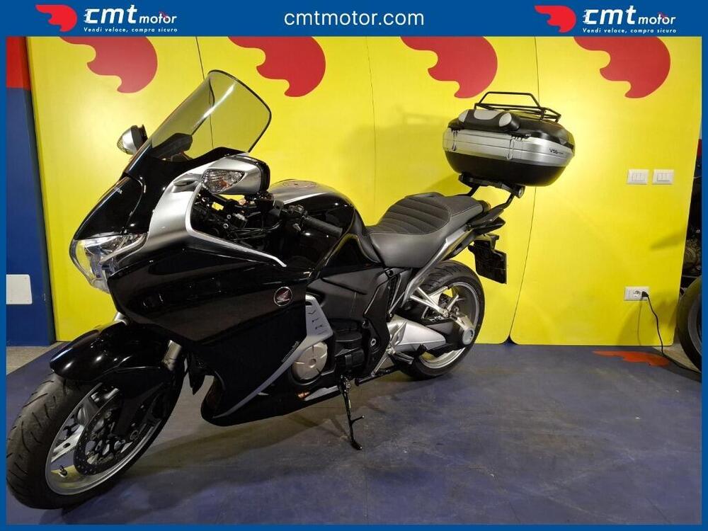 Honda VFR 1200 F DCT ABS (2010 - 16) (4)