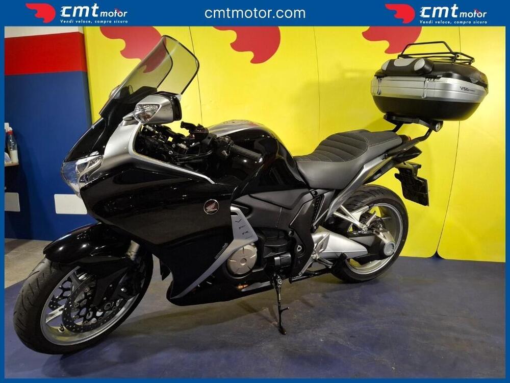 Honda VFR 1200 F DCT ABS (2010 - 16) (5)