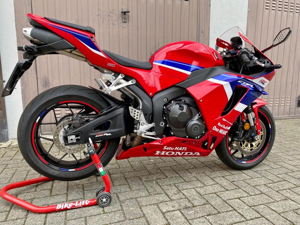 Honda CBR 600 RR (2024 - 26) (2)