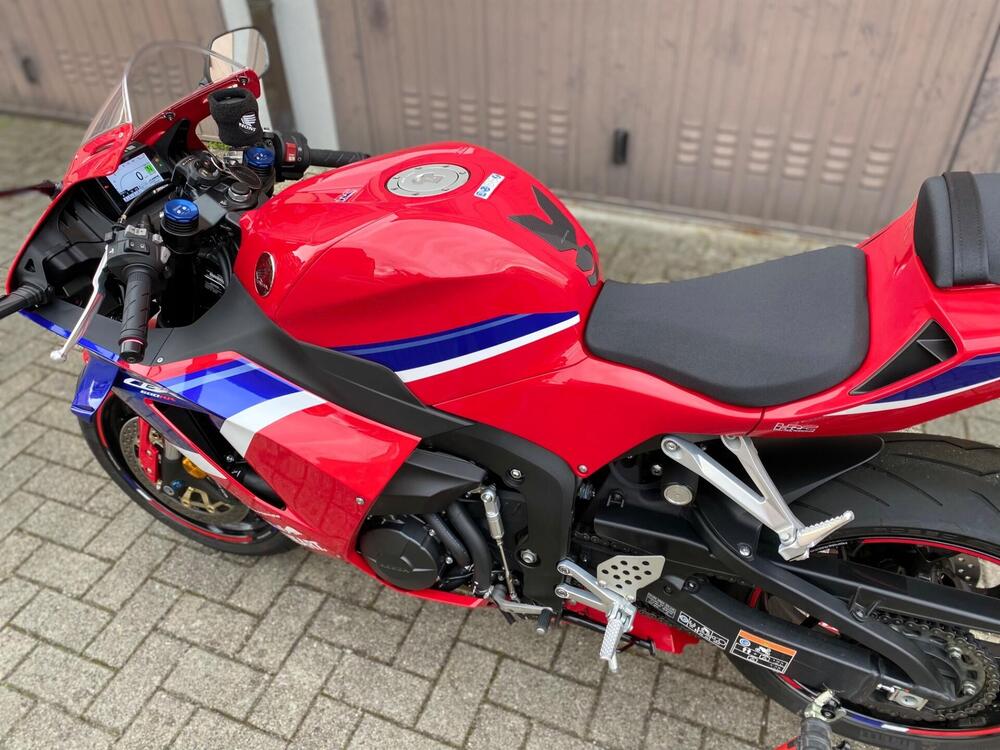 Honda CBR 600 RR (2024 - 26) (10)