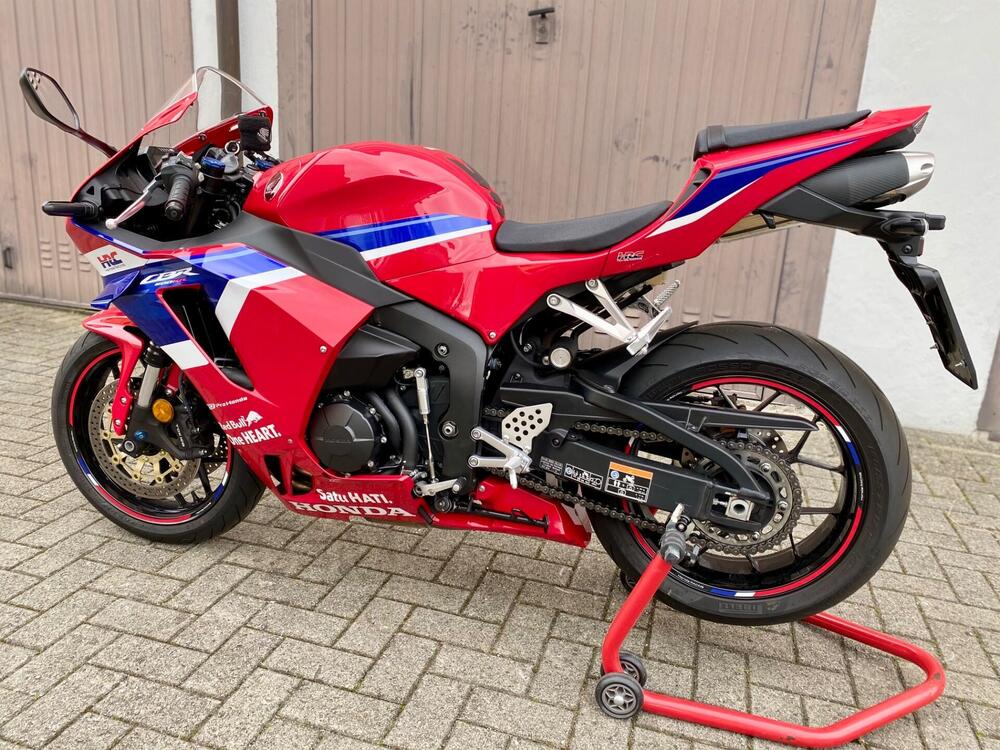 Honda CBR 600 RR (2024 - 26) (9)