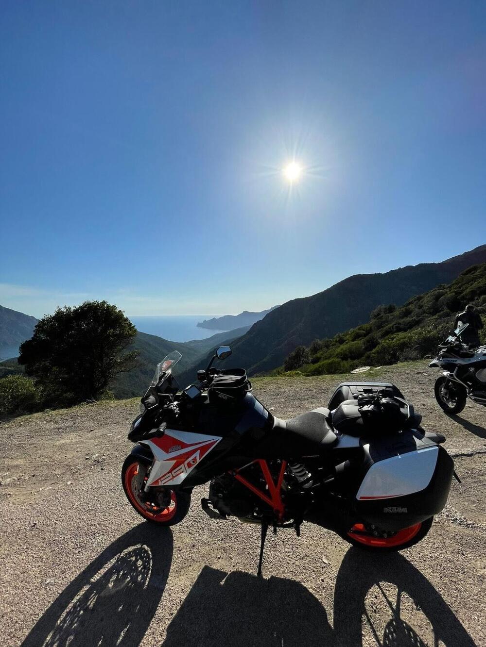 KTM 1290 Super Duke GT (2019 - 20) (2)