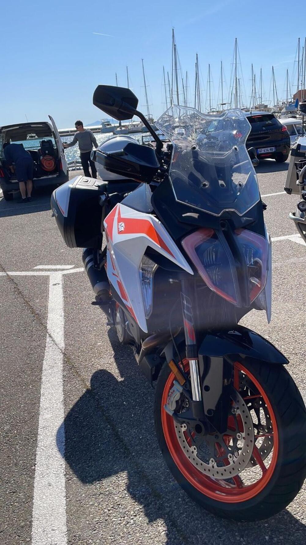 KTM 1290 Super Duke GT (2019 - 20)