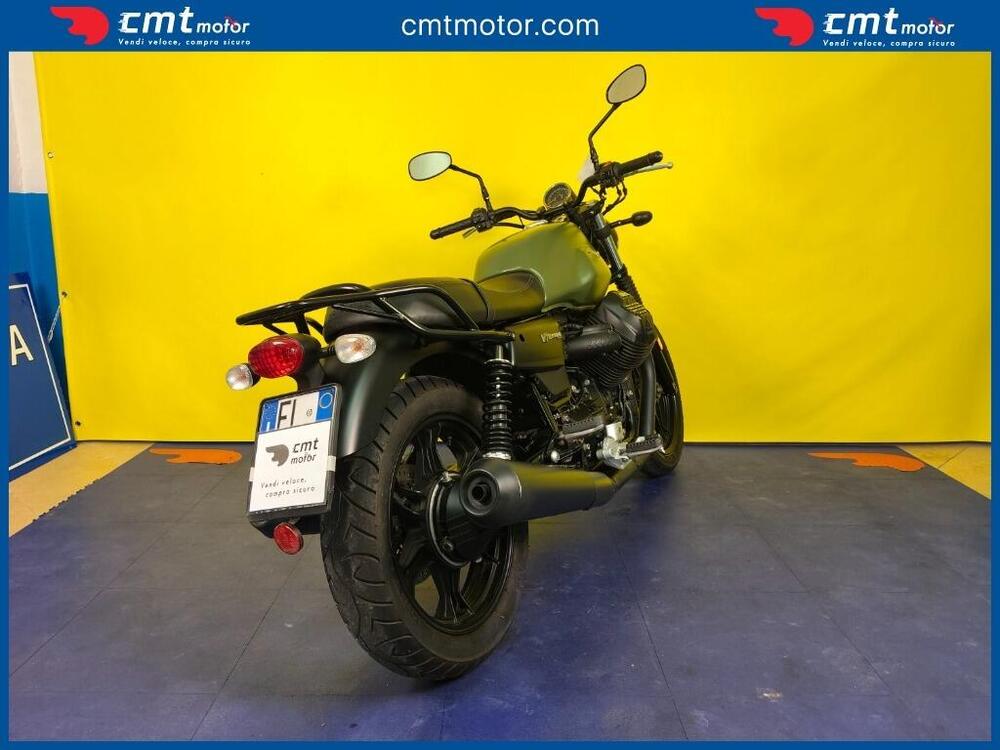 Moto Guzzi V7 III Stone (2017 - 20) (4)