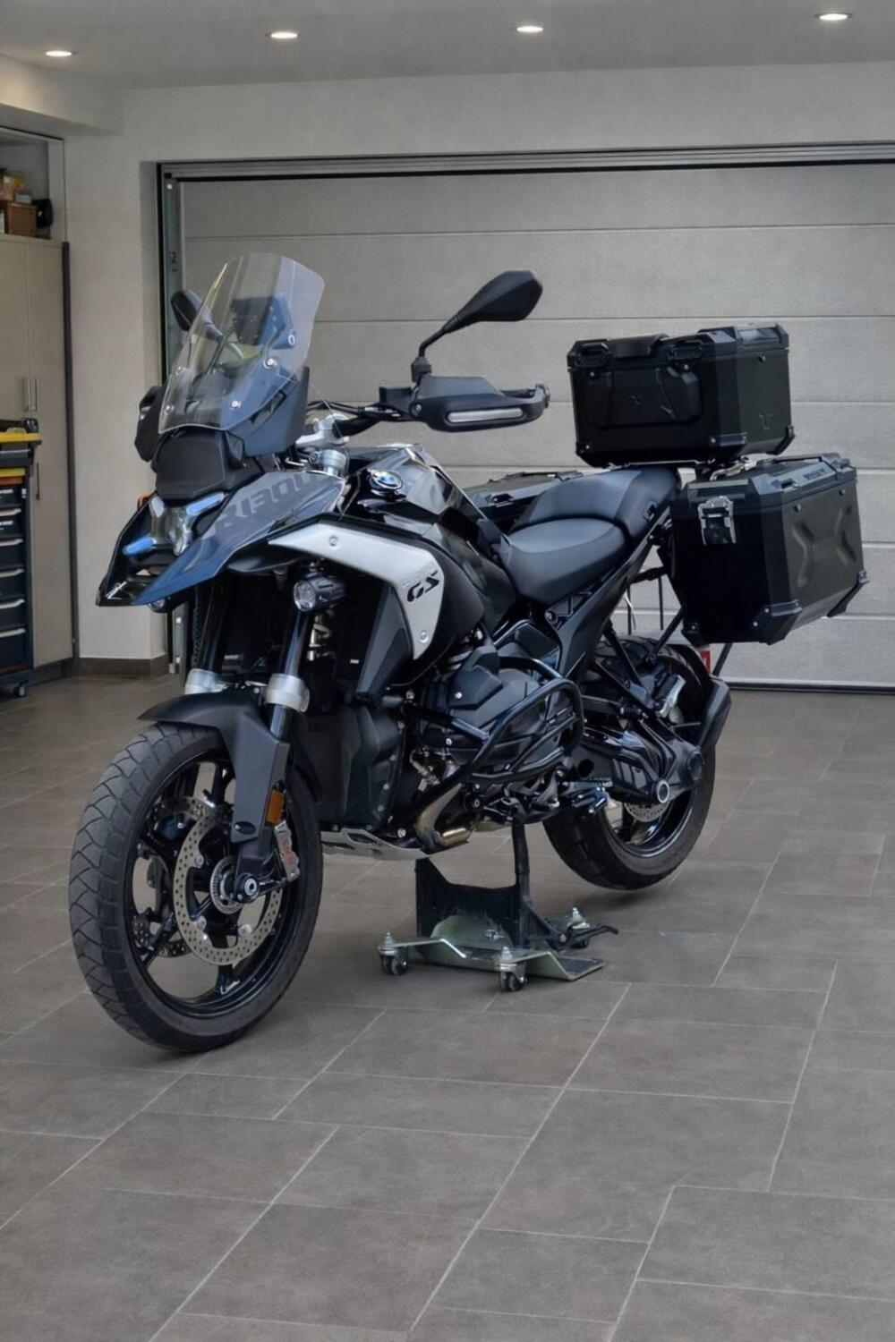 Bmw R 1300 GS Triple Black (2023 - 26)
