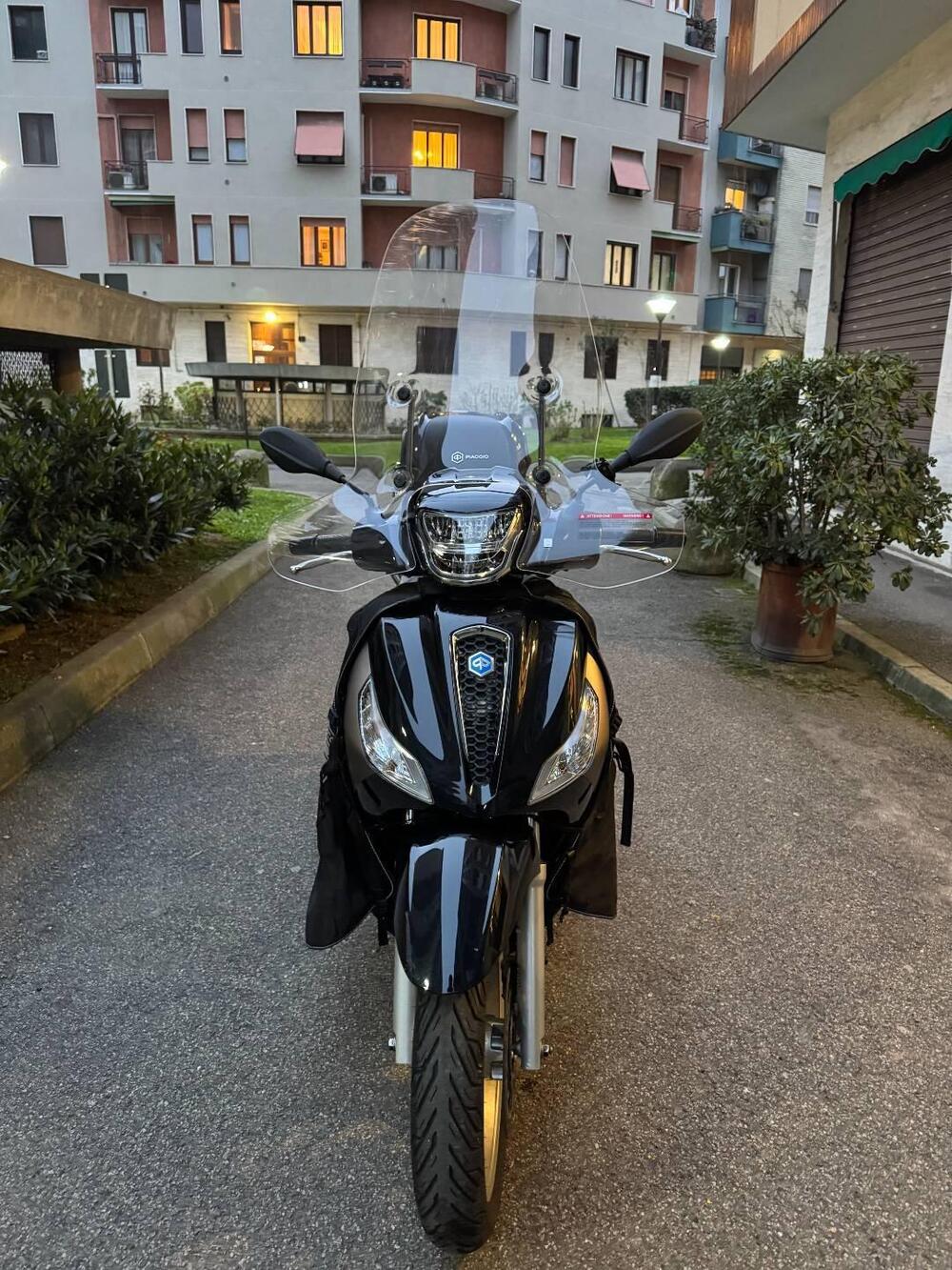 Piaggio Medley 150 ABS (2021 - 25) (3)