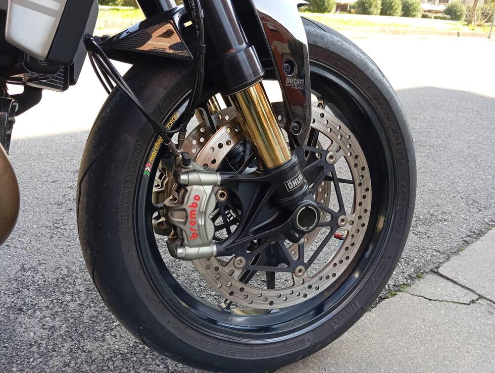 Ducati Monster 1200 R (2016 - 19) (5)