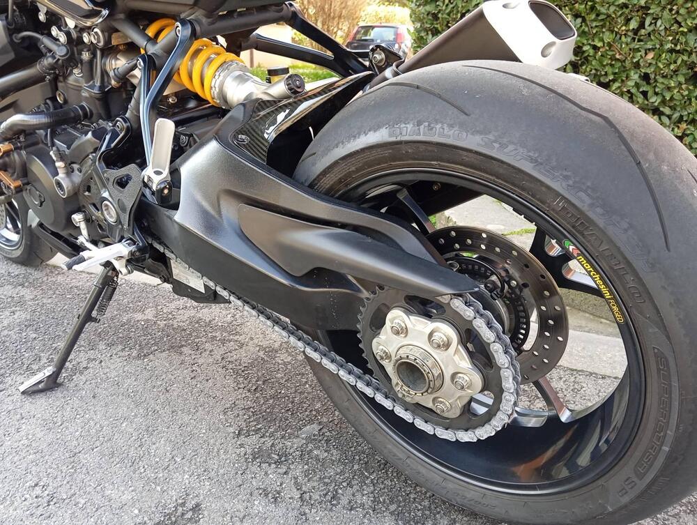Ducati Monster 1200 R (2016 - 19) (6)