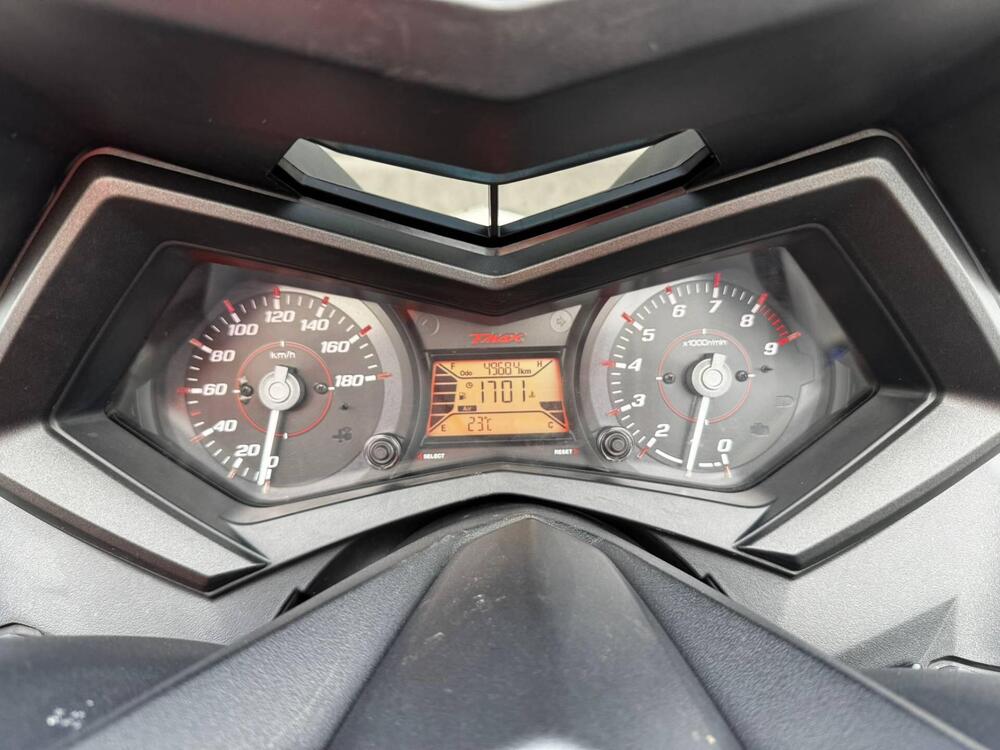 Yamaha T-Max 530 (2015 - 16) (3)