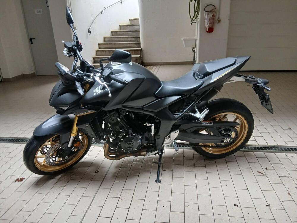 Honda CB 1000 Hornet (2025 - 26) (3)