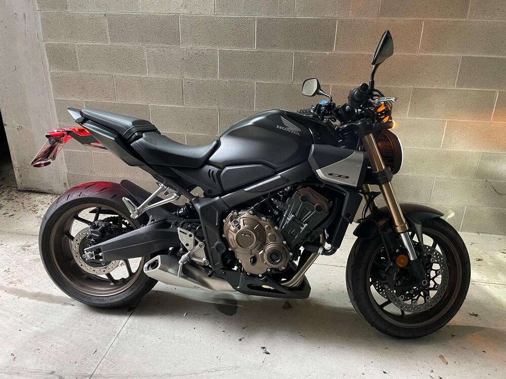 Honda CB 650 R (2024 - 25)