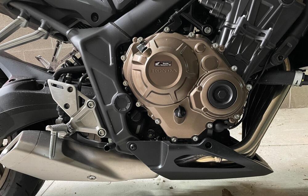 Honda CB 650 R (2024 - 25) (4)