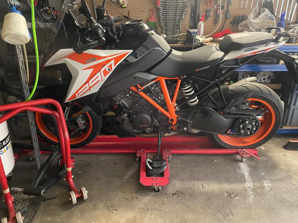 KTM 1290 Super Duke GT (2019 - 20) (4)