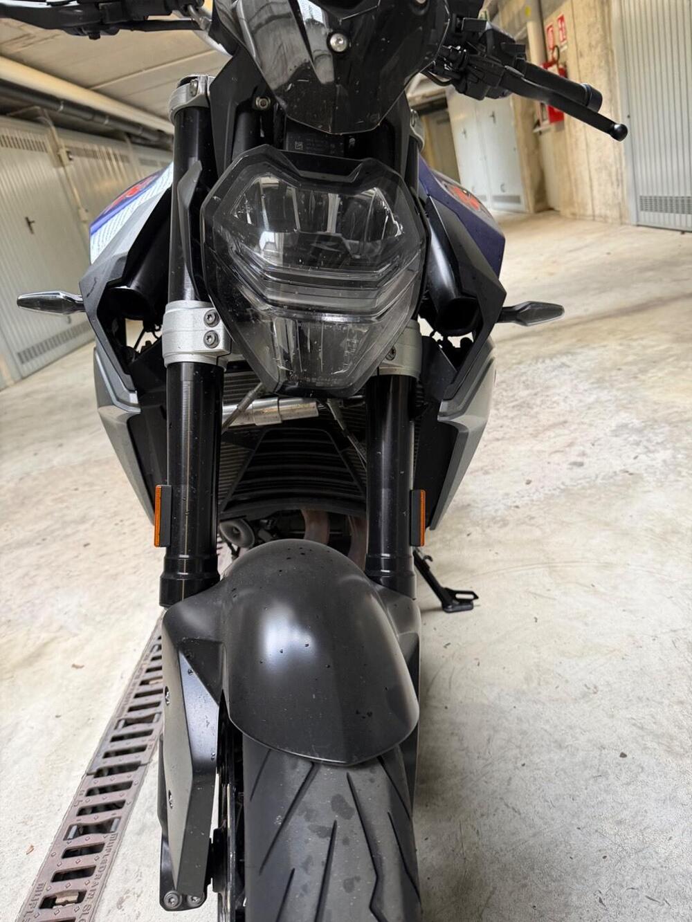 Bmw F 900 R (2017 - 20) (3)