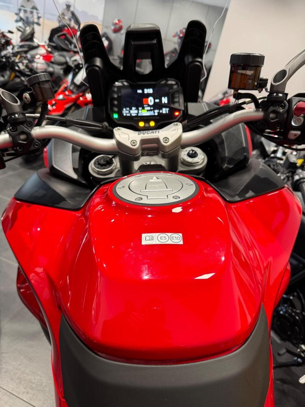 Ducati Multistrada V2 S (2022 - 24) (6)