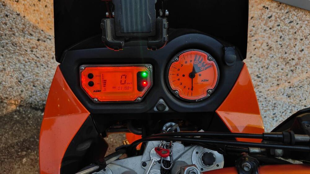 KTM 990 Adventure (2006 - 08) (8)