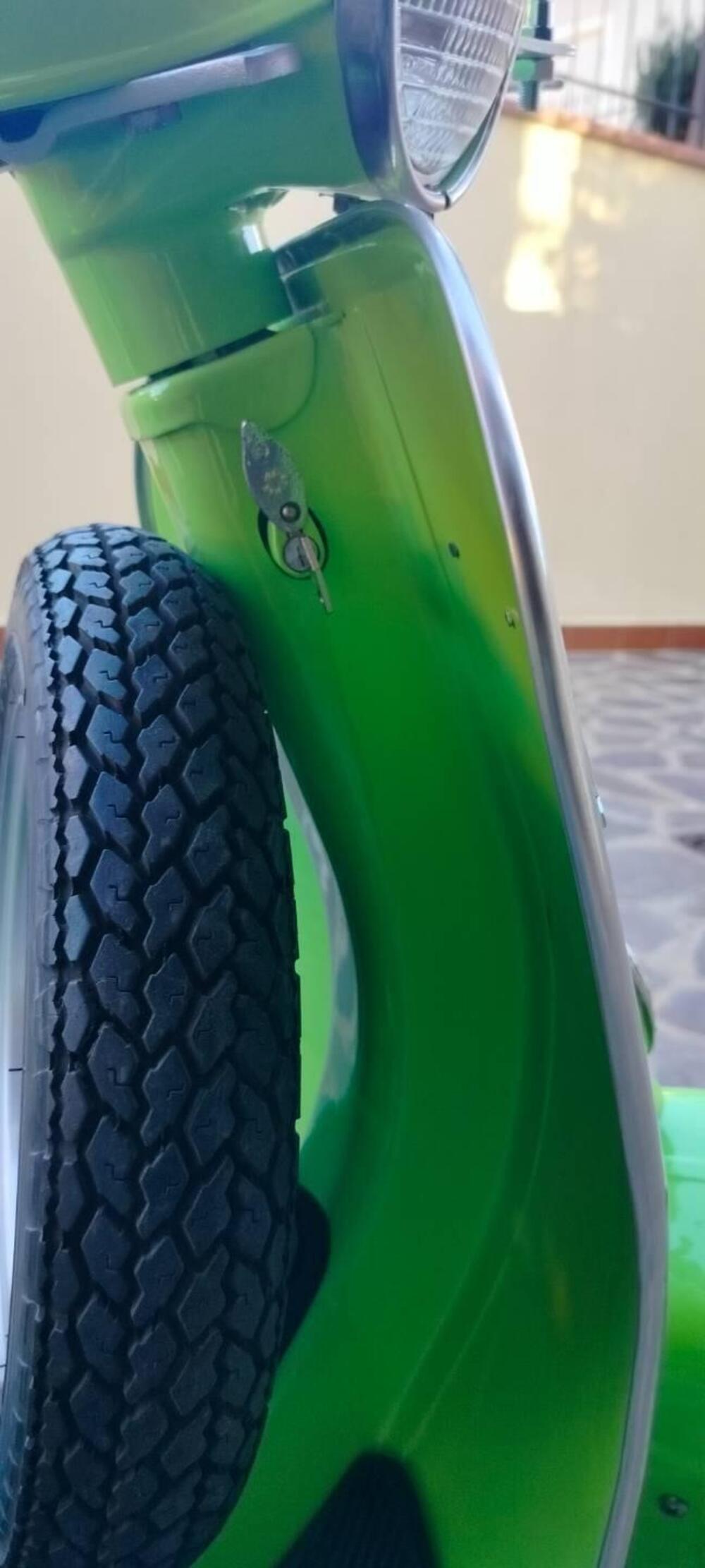 Piaggio VESPA 50 L (10)