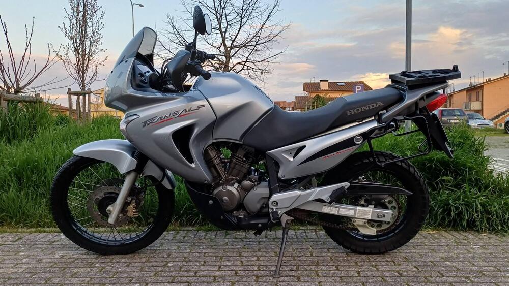 Honda Transalp XL 650V (2005 - 06) (2)