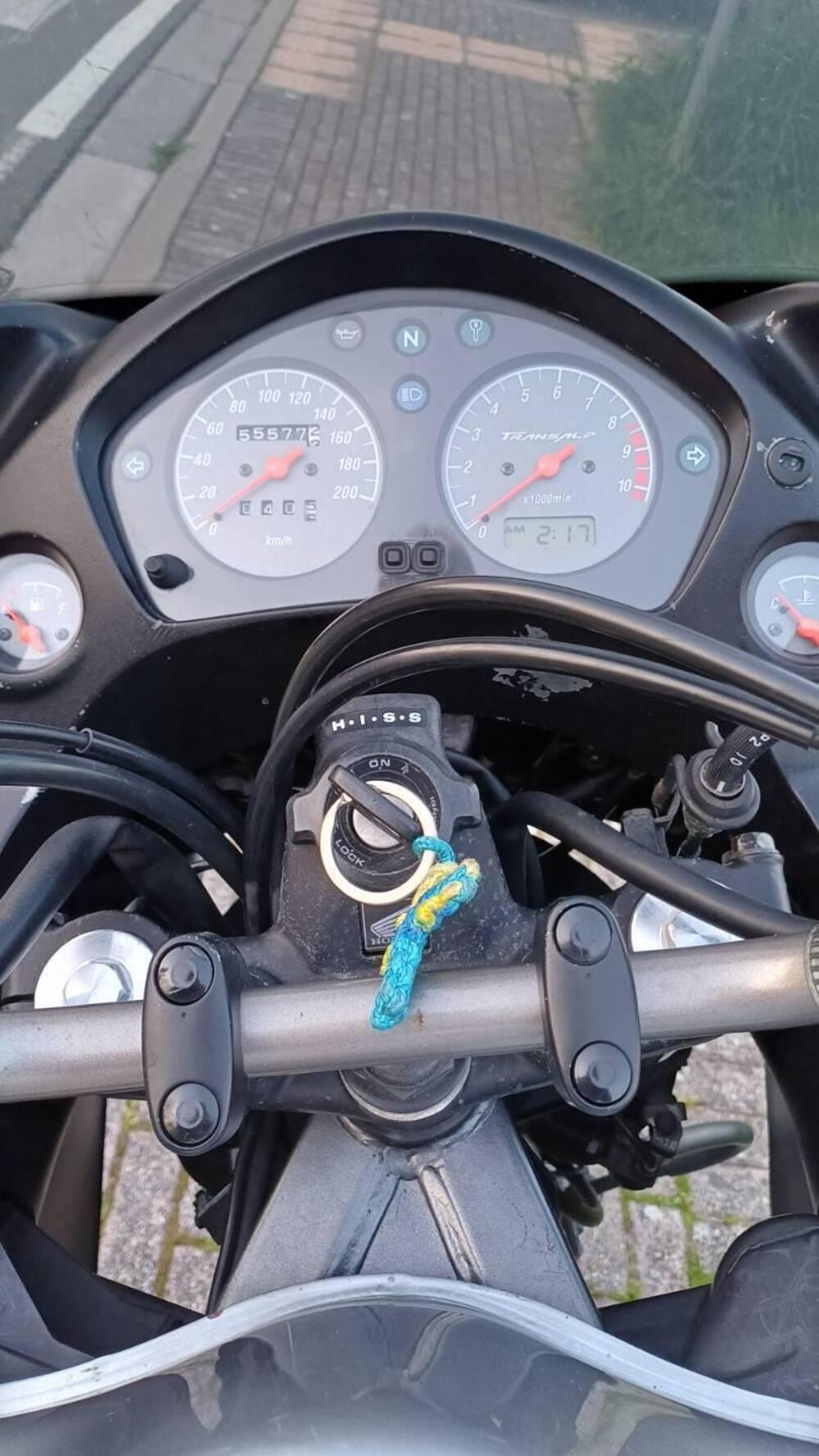 Honda Transalp XL 650V (2005 - 06) (9)