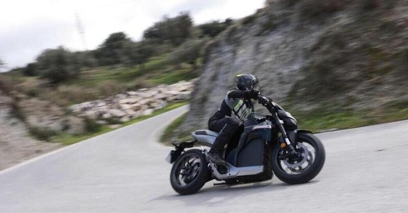 Scarica il Magazine n&deg;683 e leggi il meglio di Moto.it