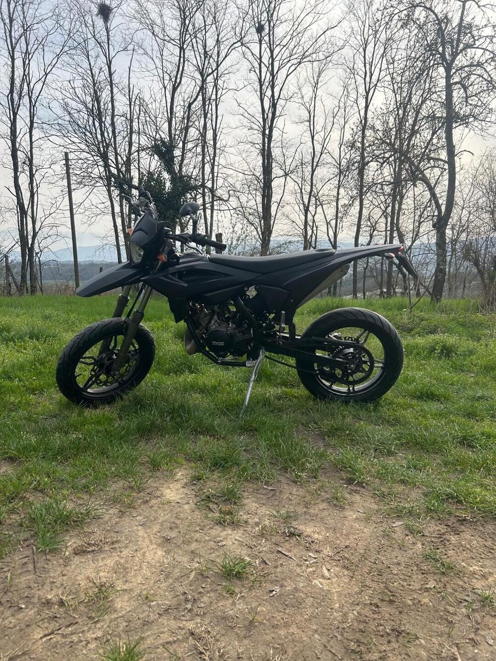 Betamotor RR 50 Motard (2021 - 26) (4)