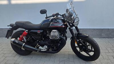 Moto Guzzi V7 Stone Special Edition (2022 - 25) usata