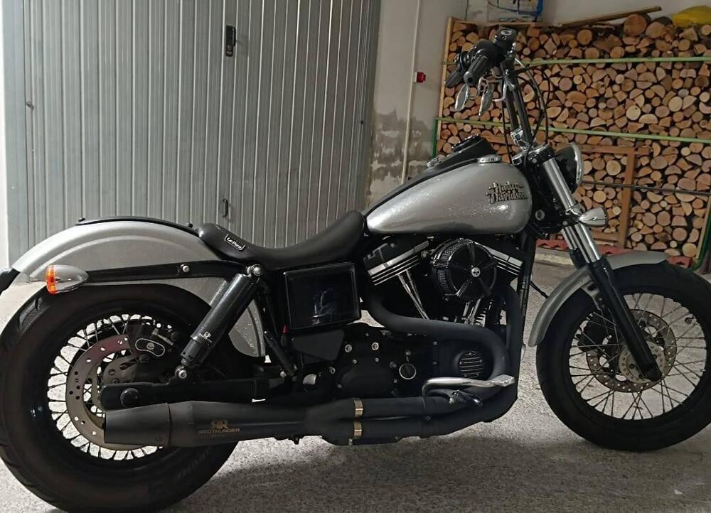 Harley-Davidson 1690 Street Bob Special (2015 - 16) - FXDB (4)