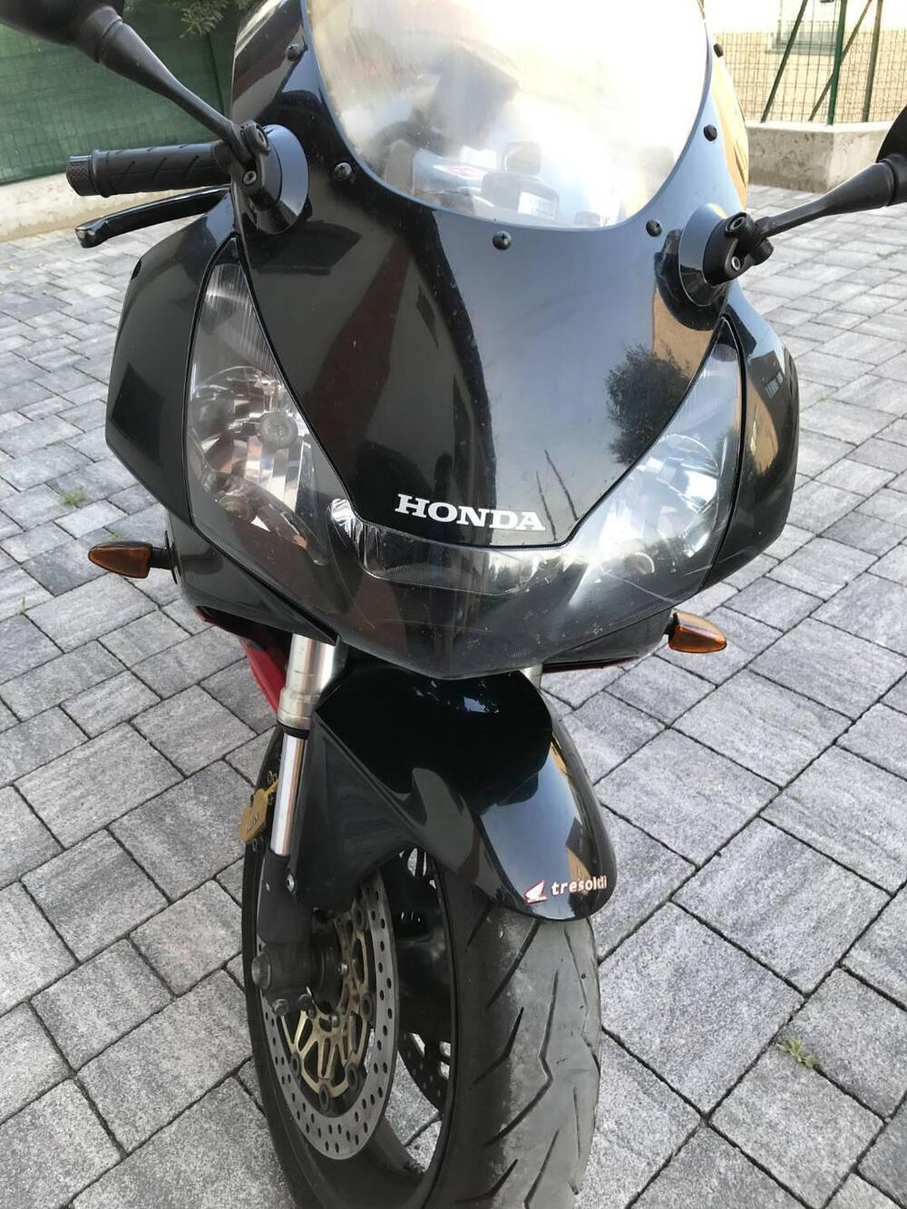 Honda CBR 1000 RR Fireblade (2004 - 05) (3)