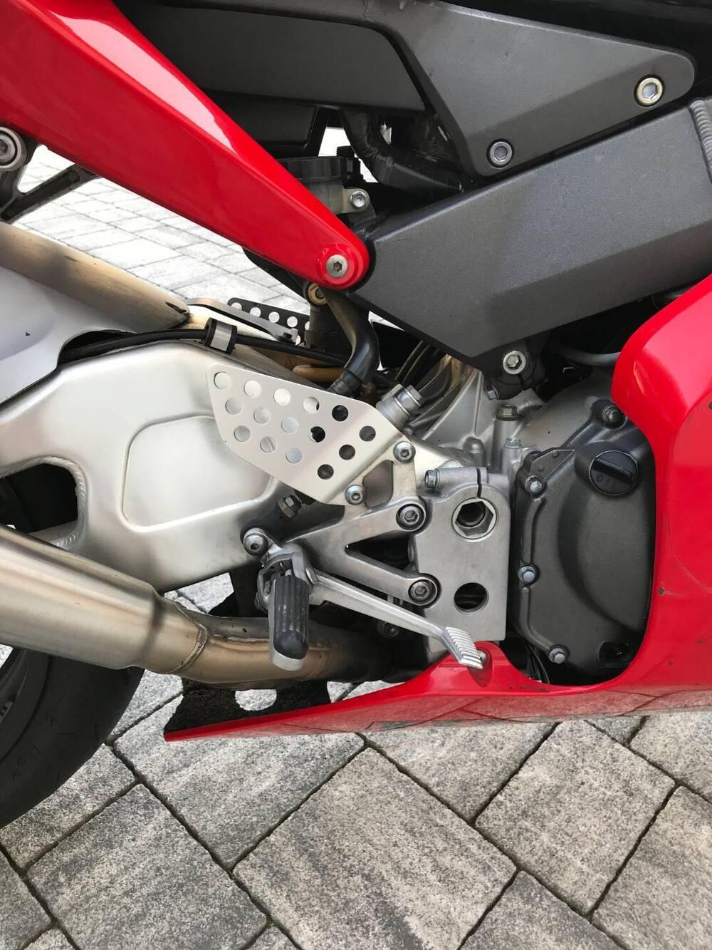Honda CBR 1000 RR Fireblade (2004 - 05) (7)