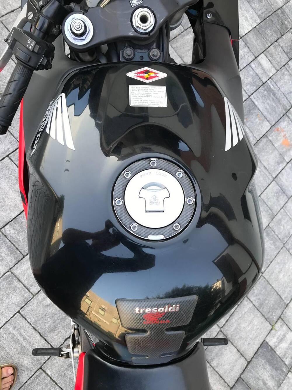 Honda CBR 1000 RR Fireblade (2004 - 05) (8)