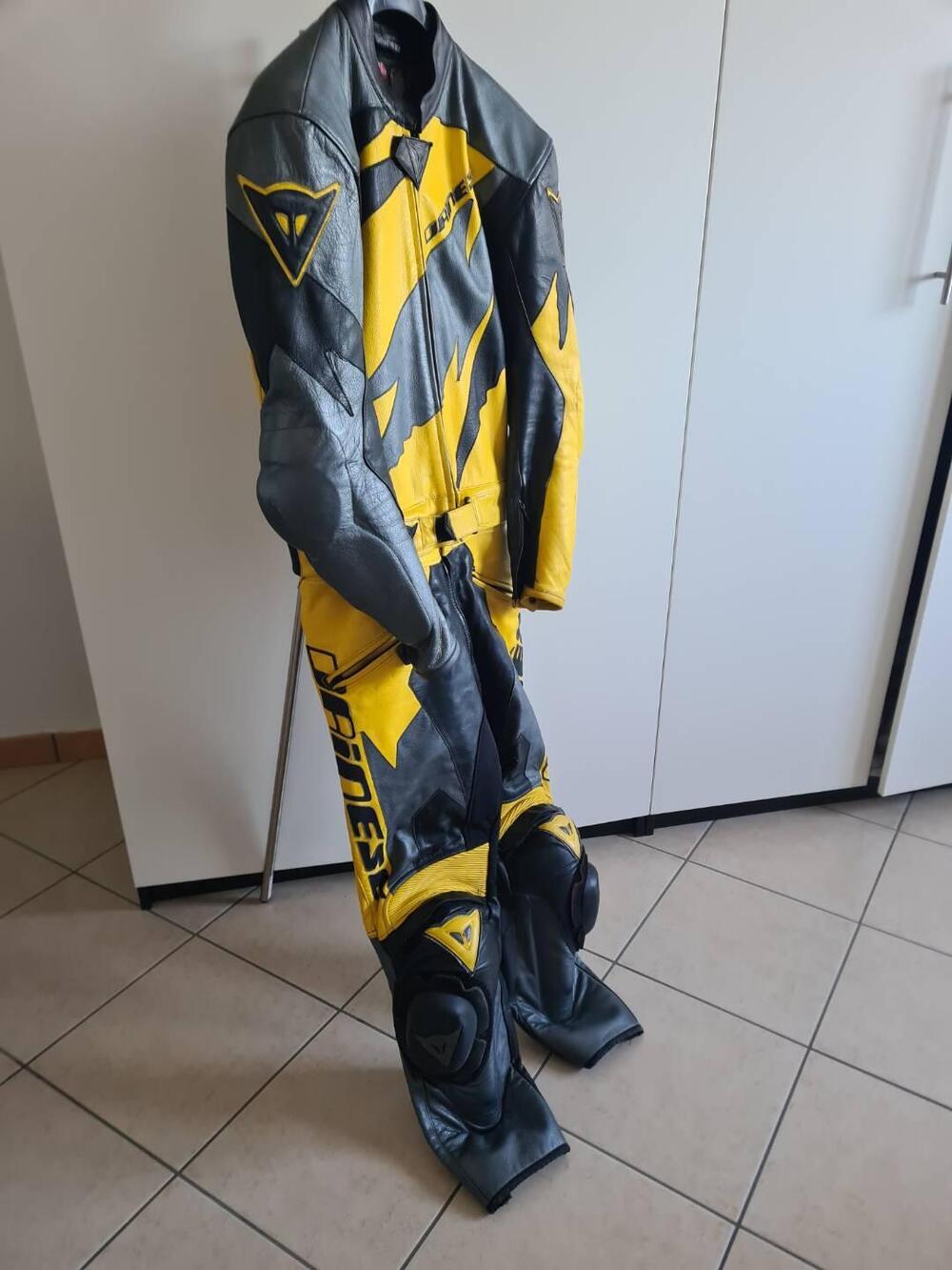 TUTA DAINESE DIVISIBILE TG 52 MAI CADUTA (2)