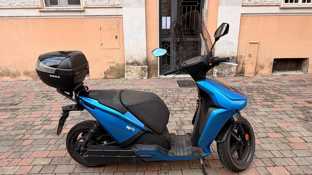 Rieju Ray 7.7 1,8 kw (2024 - 26) (3)