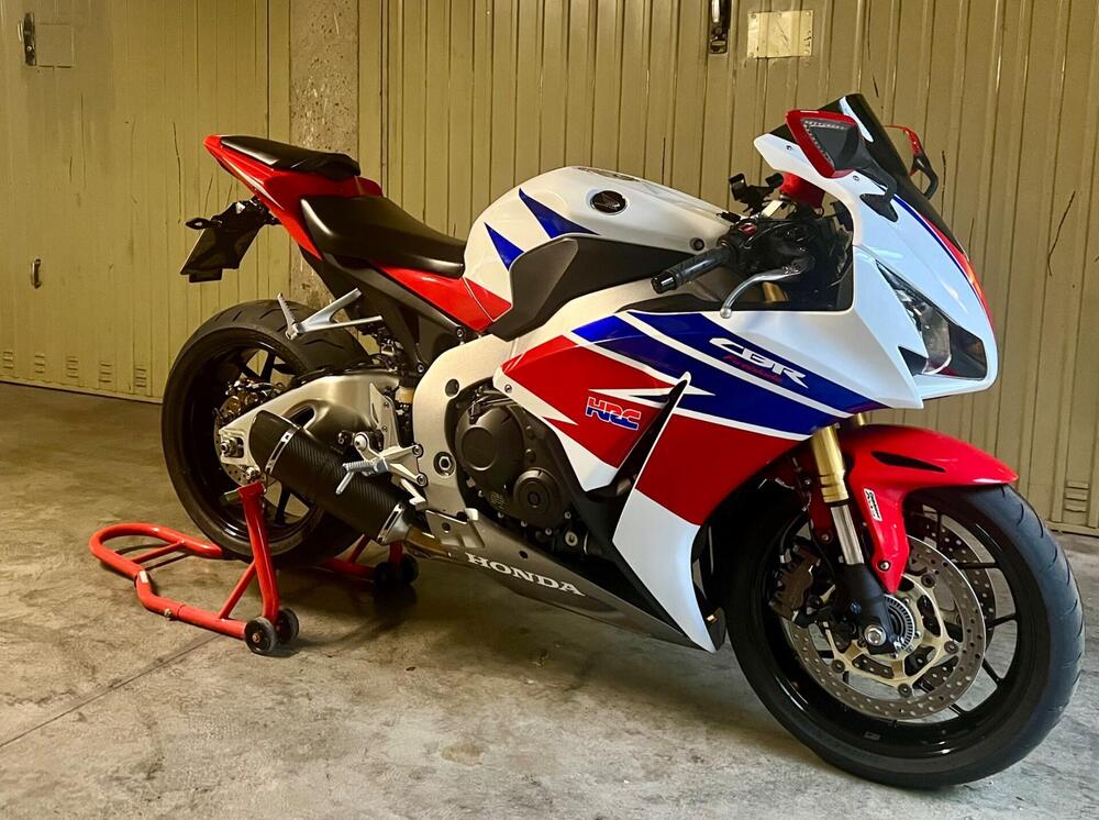 Honda CBR 1000 RR Fireblade (2012 - 16) (7)