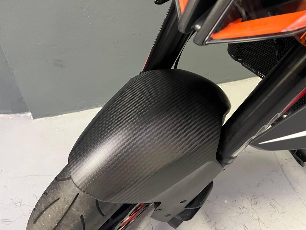 KTM 1290 Super Duke R (2019) (13)