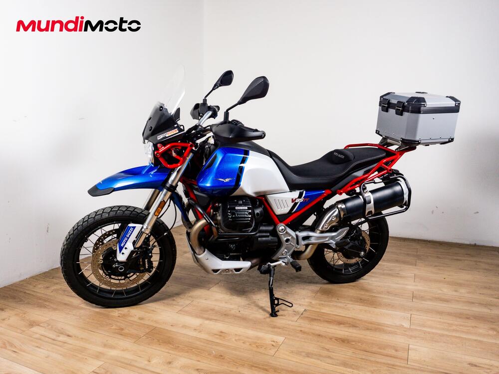 Moto Guzzi V85 TT (2024 - 26) (8)