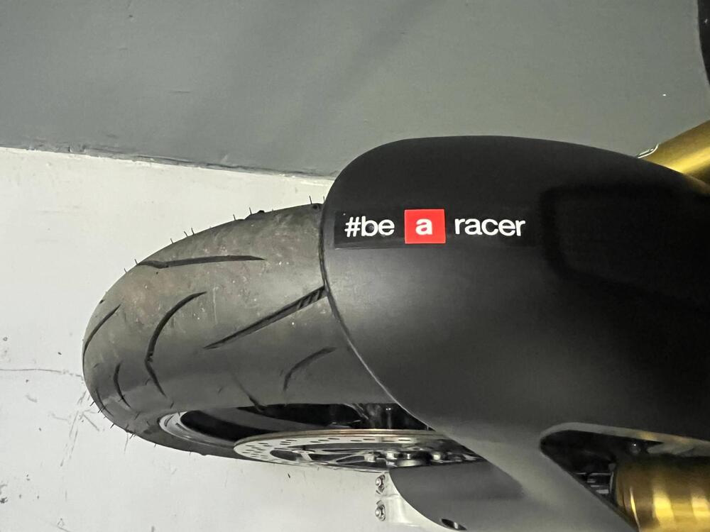 Aprilia Tuono V4 (2021 - 24) (13)