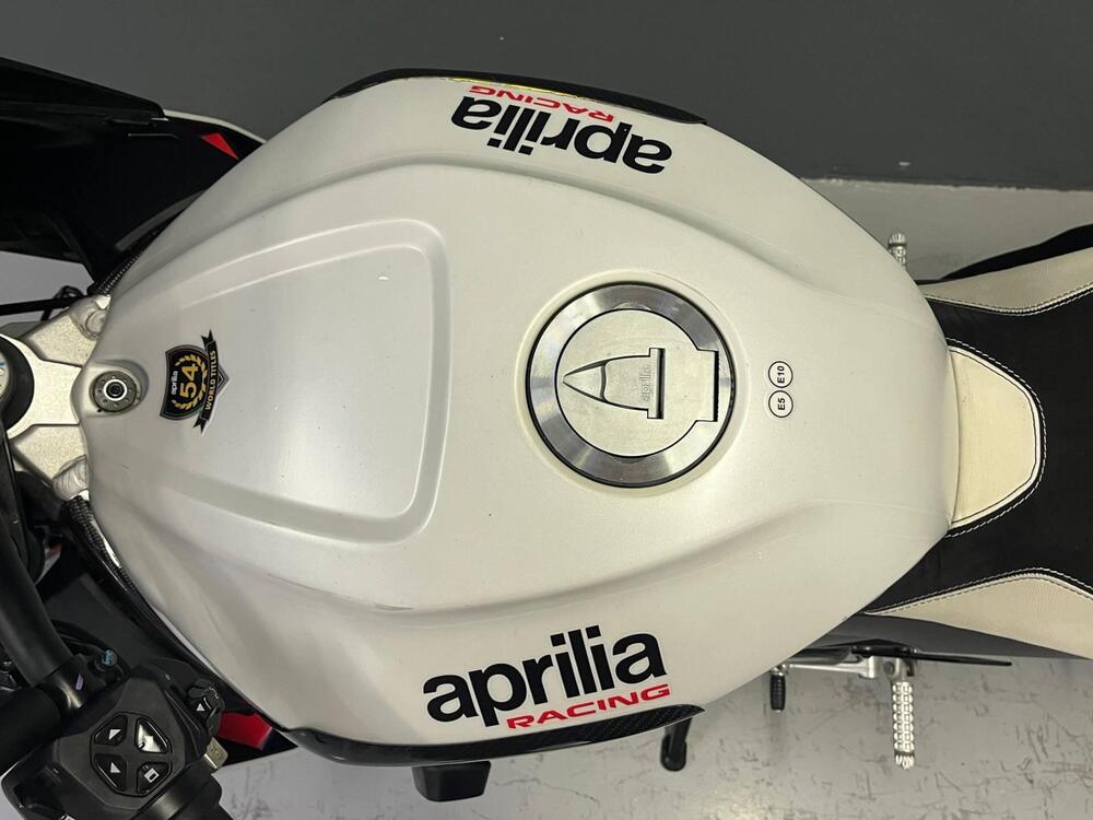 Aprilia Tuono V4 (2021 - 24) (8)