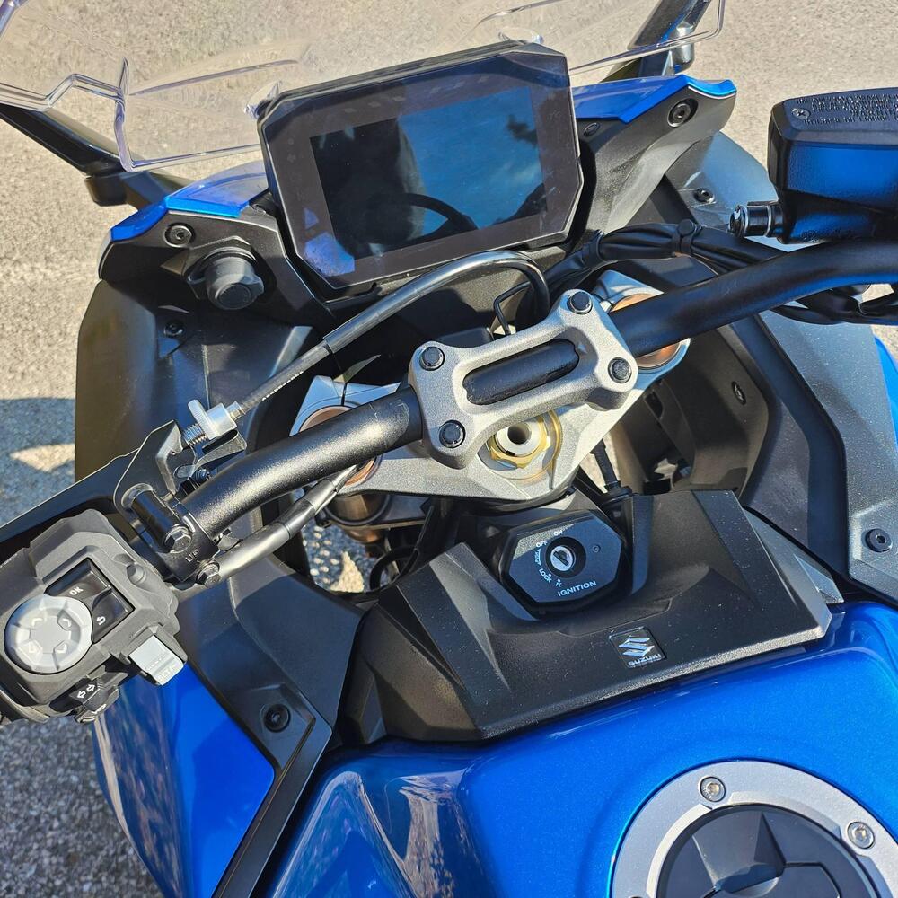 Suzuki GSX-S1000GT (2022 - 24) (5)