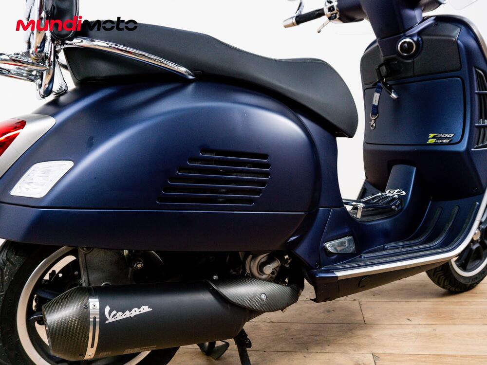 Vespa GTS 300 (2023 - 24) (4)