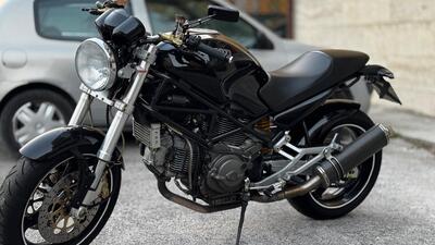Ducati Monster 900 City Dark I.E. (1999 - 02) usata