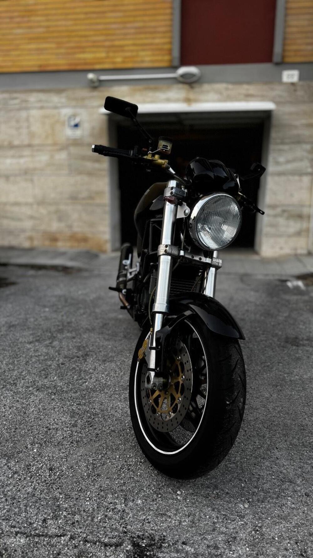 Ducati Monster 900 City Dark I.E. (1999 - 02) (12)