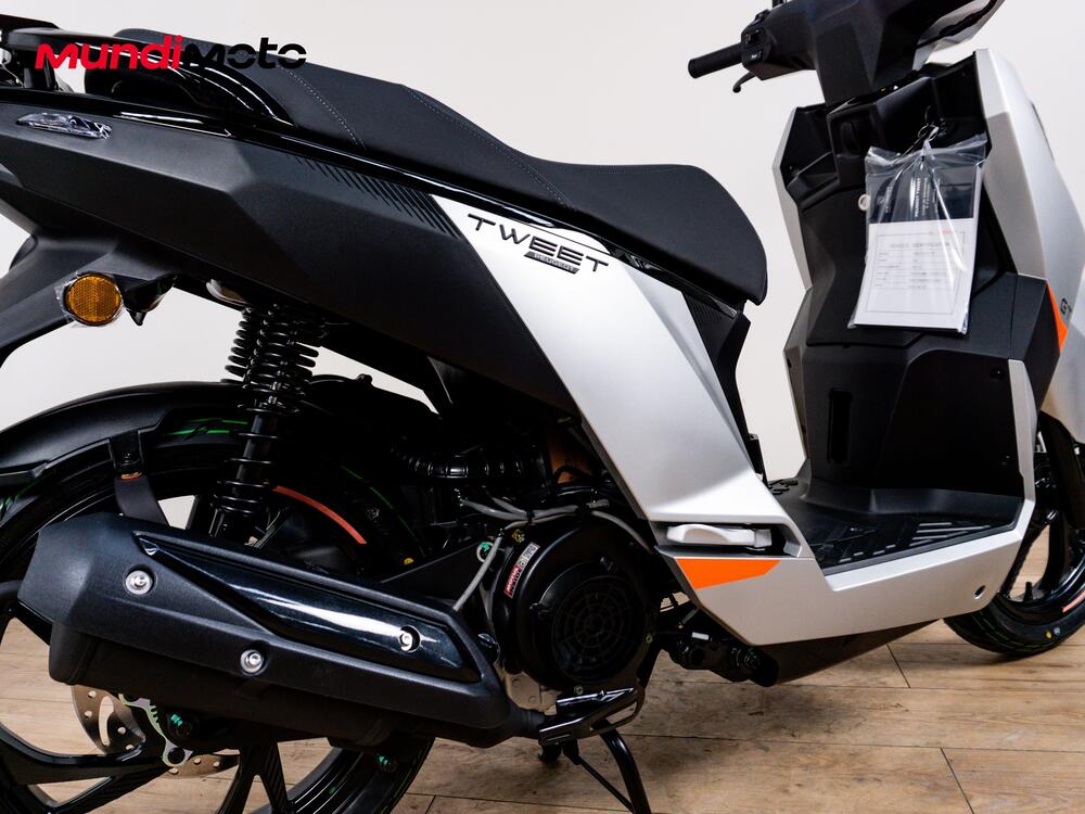 Peugeot Tweet 200 FL GT (2025 - 26) (4)