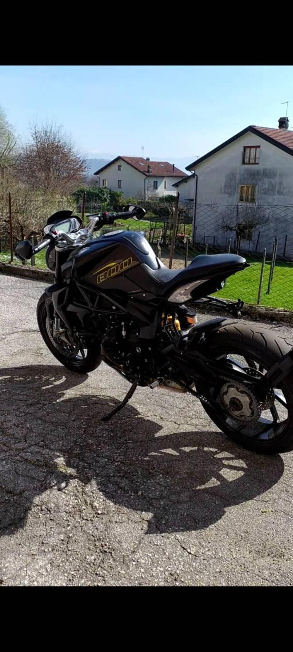 MV Agusta Dragster 800 (2014 - 19) (5)