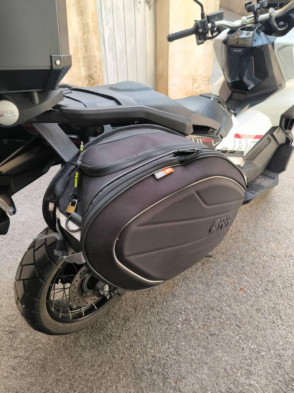 Honda X-ADV 750 DCT (2021 - 24) (3)