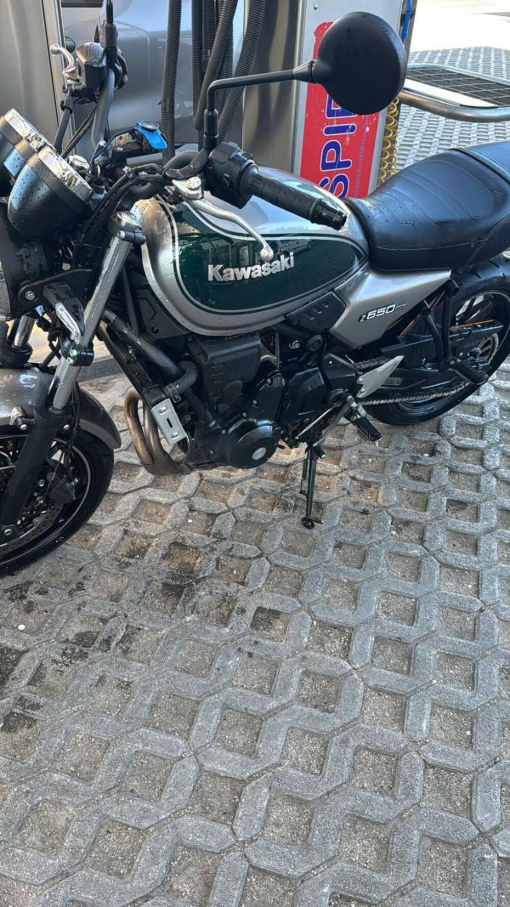 Kawasaki Z 650 RS (2022 - 24) (3)