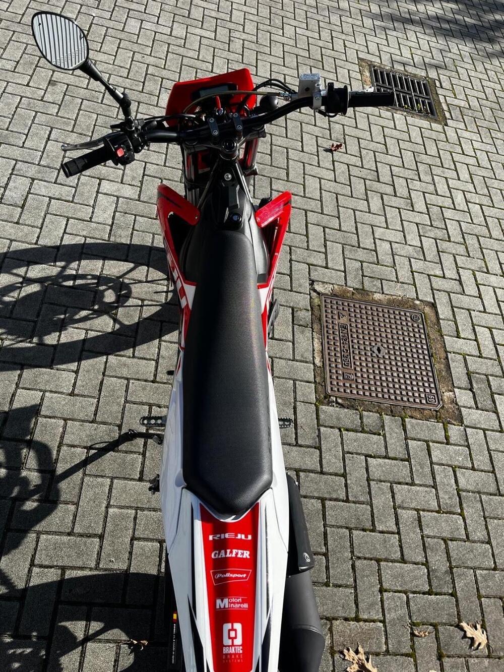 Rieju MRT 50 Supermotard (2021 - 25) (5)