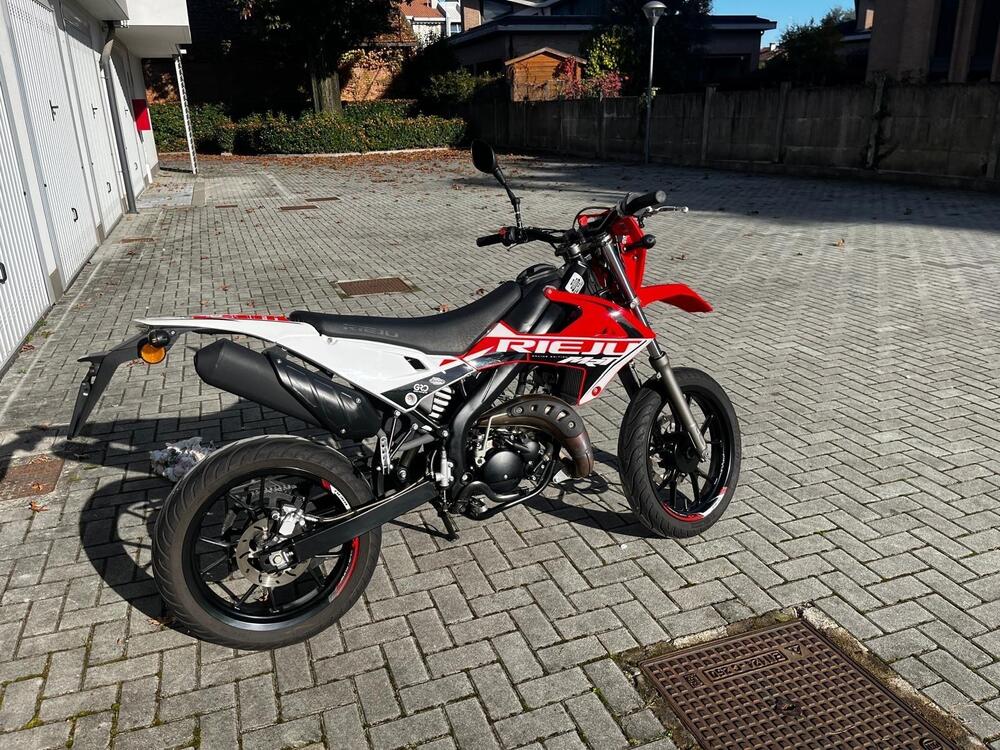 Rieju MRT 50 Supermotard (2021 - 25) (8)