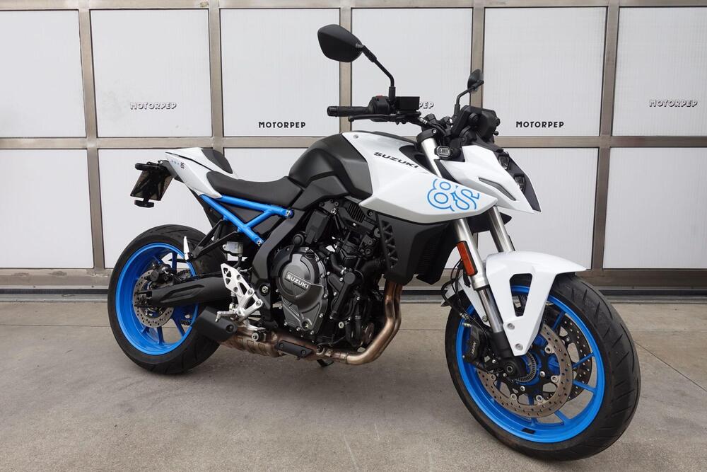 Suzuki GSX-8S (2023 - 24)